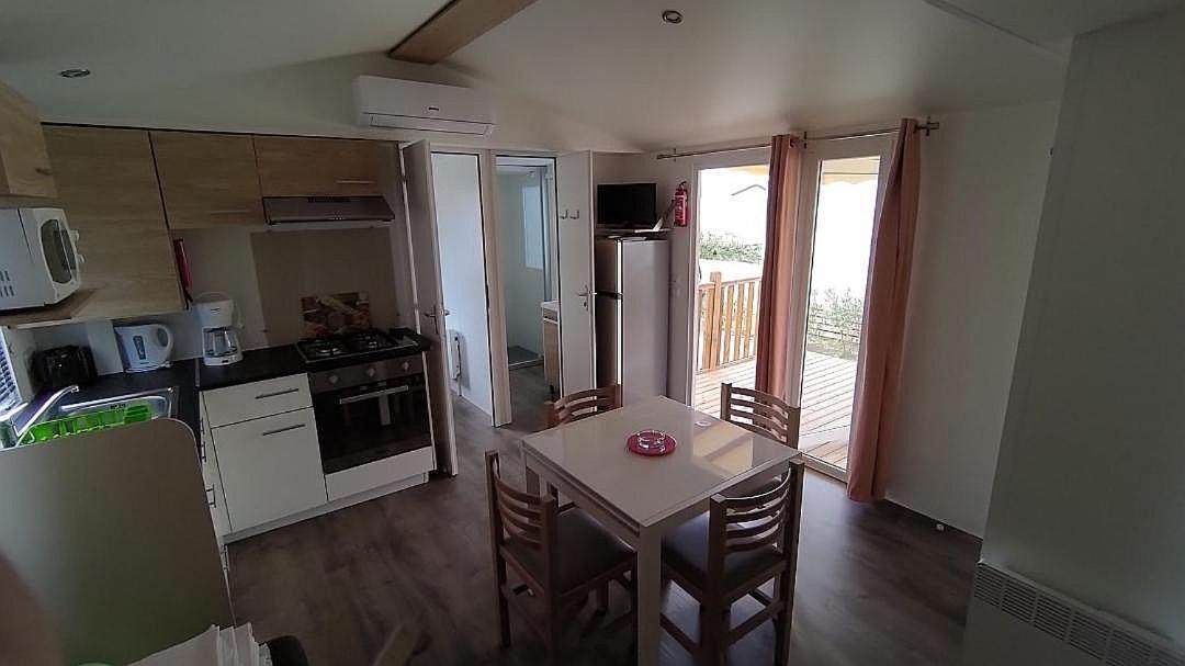 Mobil Home Camping **** Canet En Roussillon المظهر الخارجي الصورة
